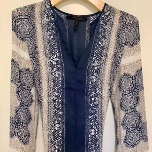 BCBG Blouse | XS | Long-Sleeve/Quarter-Sleeve